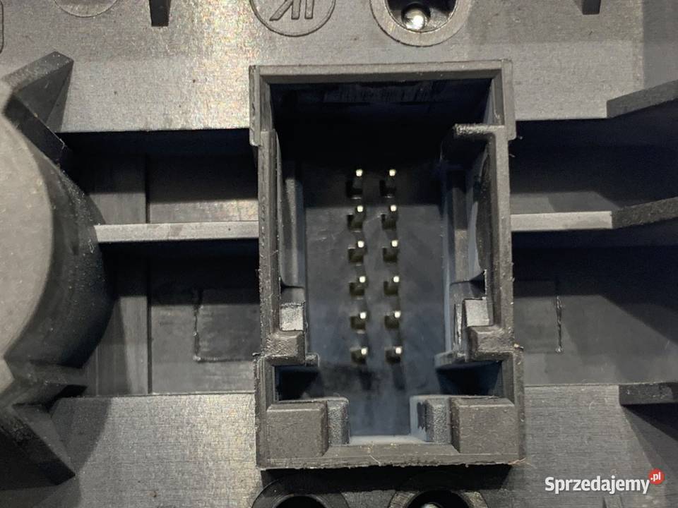 WŁĄCZNIK ŚWIATEŁ OPEL ZAFIRA B 13205863 0515 Części samochodowe