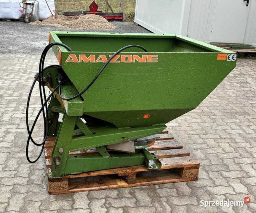 Rozsiewacz nawozów sadowniczy Amazone XW 502 Rzeczniów