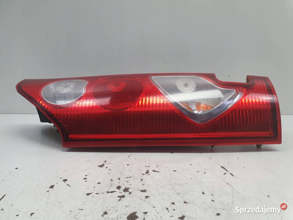 LAMPA PRAWA Renault Kangoo II 0813r TYLNIA TYLNA Rudka