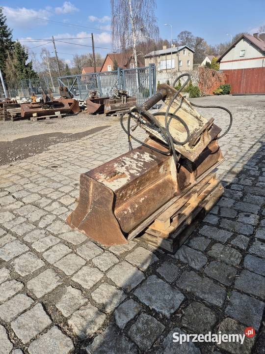 Łyżka skarpowa skarpówka obrotowa uchylna 200
