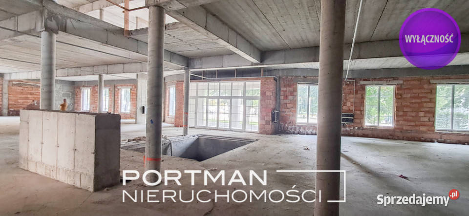 Budynek Komercyjny 2700m2 Łęczyca NA SPRZEDAŻ