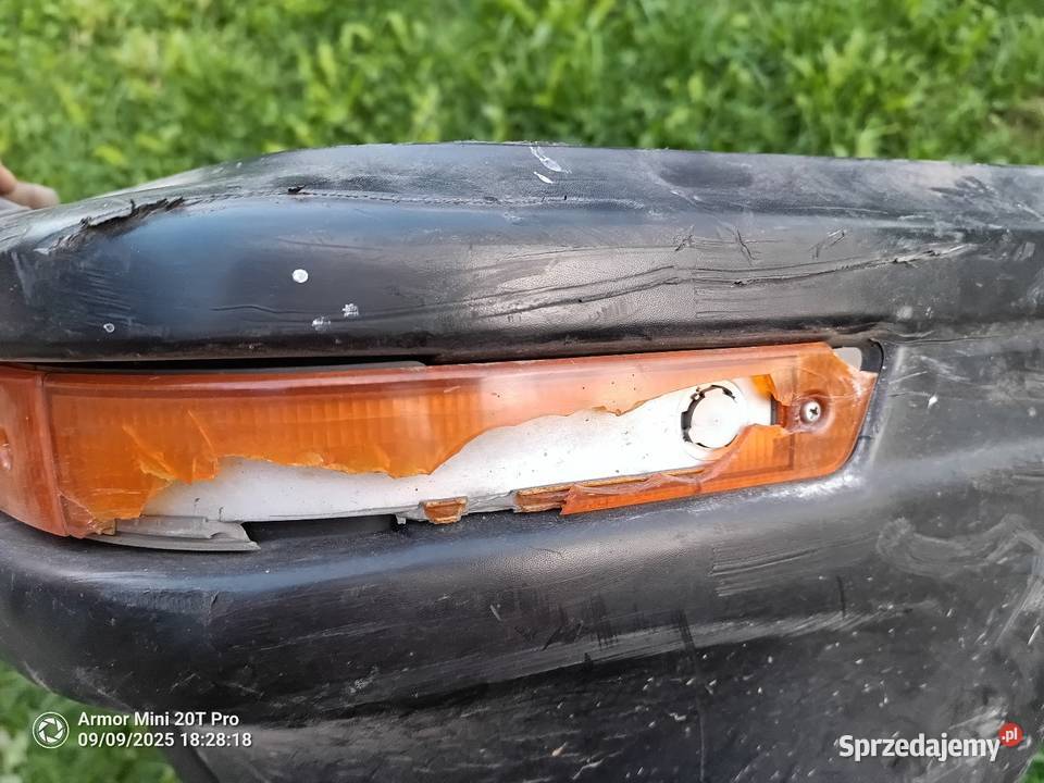 Subaru justy 1 1992 zderzak przód Rok produkcji 1992 małopolskie Kościelisko sprzedam