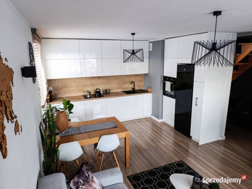 Dwupoziomowe słoneczne mieszkanie 7710 m2 piekny pomorskie Gdynia