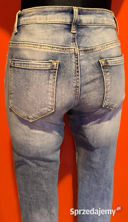 Jeansy dziurami Bolesławiec