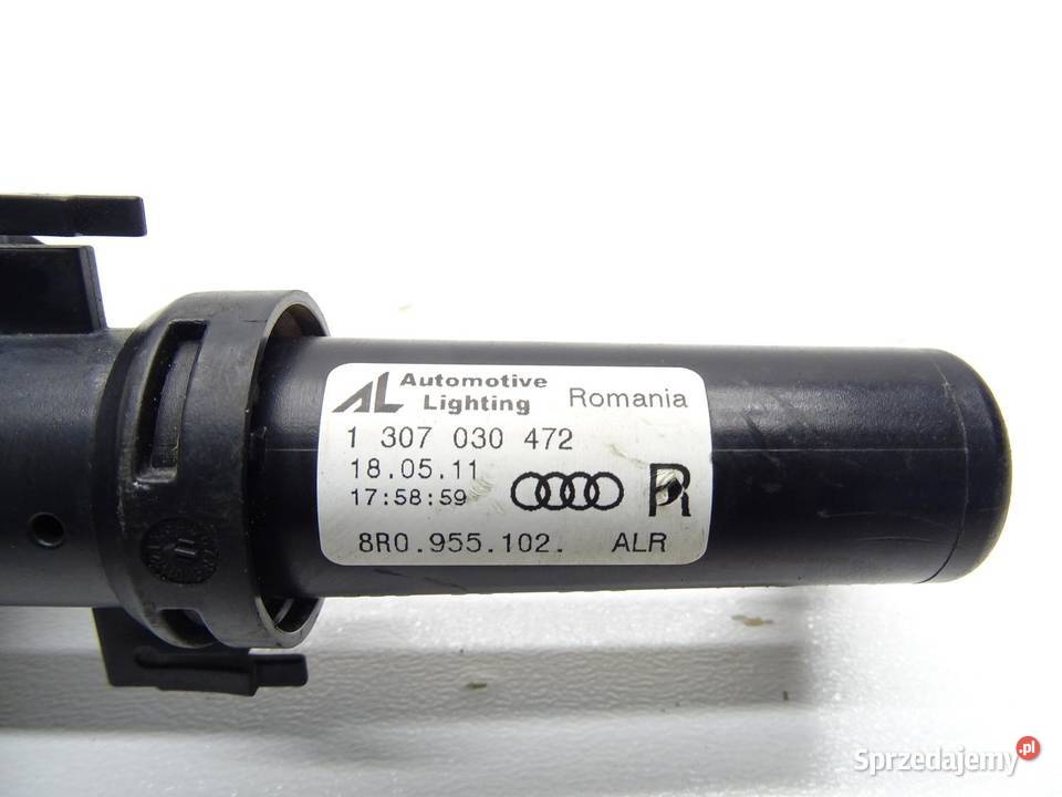 SPRYSKIWACZ LAMPY PRAWY PRZÓD XENON 8R0955102