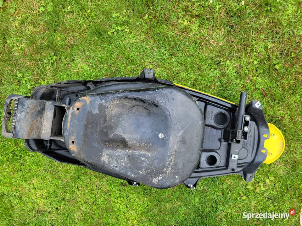 APRILIA SR KANAPA SIEDZENIE NOCNIK komplet Piła