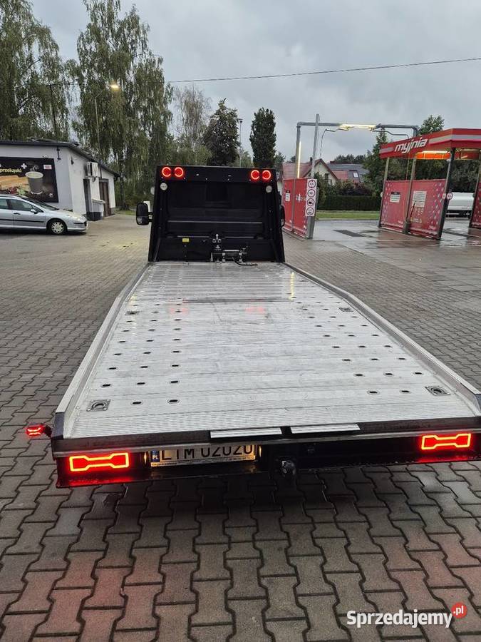 Iveco Daily 35s21 Automat pneumatyka autolaweta autolaweta