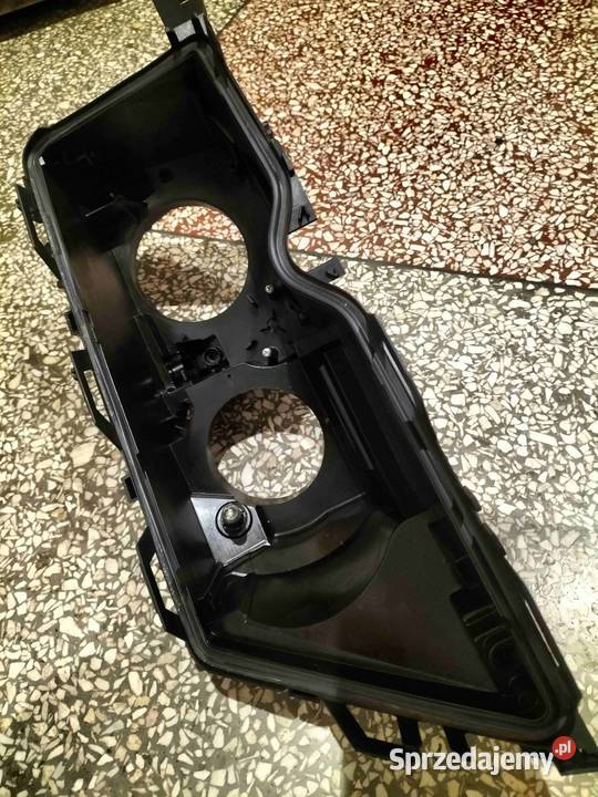 Obudowa lampy przedniej lewej BMW E46 SEDAN Poręba
