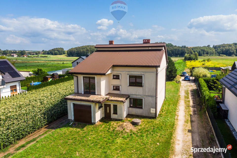 Dom z dużą działką wolnostojący