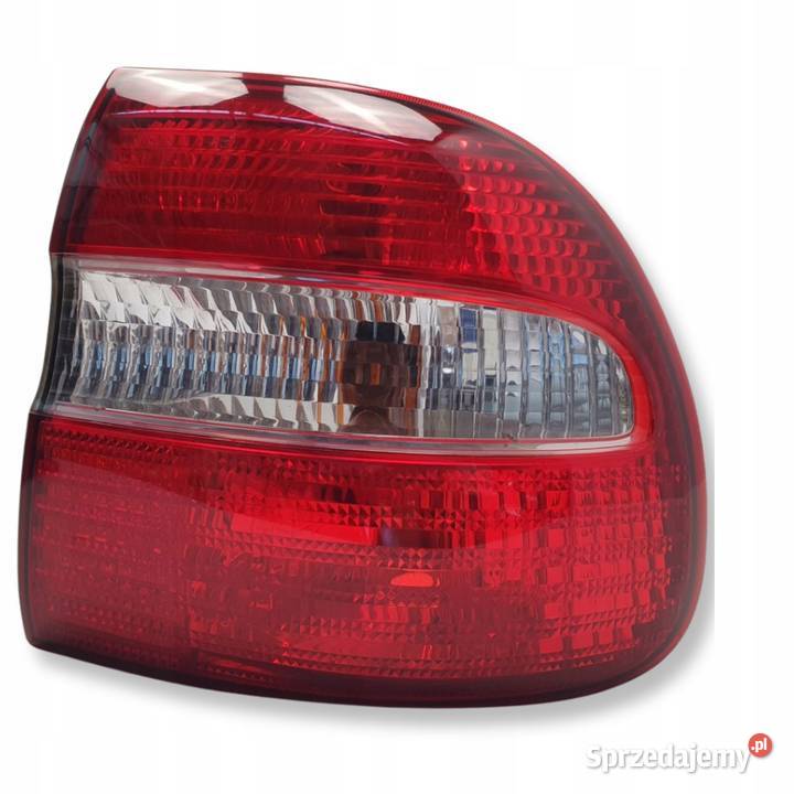 LAMPA PRAWA Volvo V40 I lift 9904r TYLNA prawy osobowe Rudka sprzedam