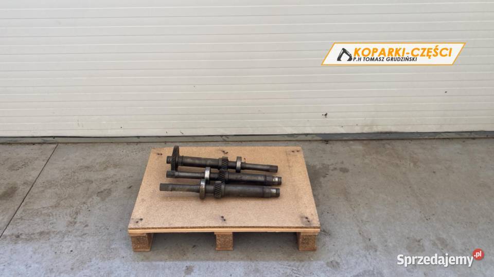 Wałek główny skrzyni Dana Spicer Holland LB 115 Układ napędowy Kosakowo