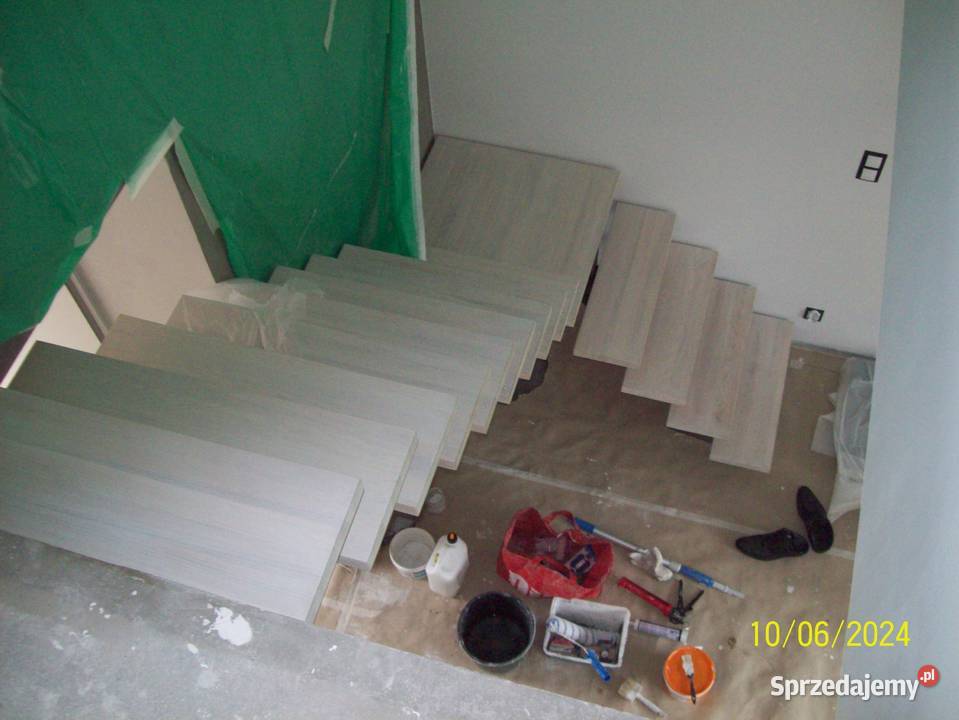 Schody na konstrukcji metalowej stopnie Kęty