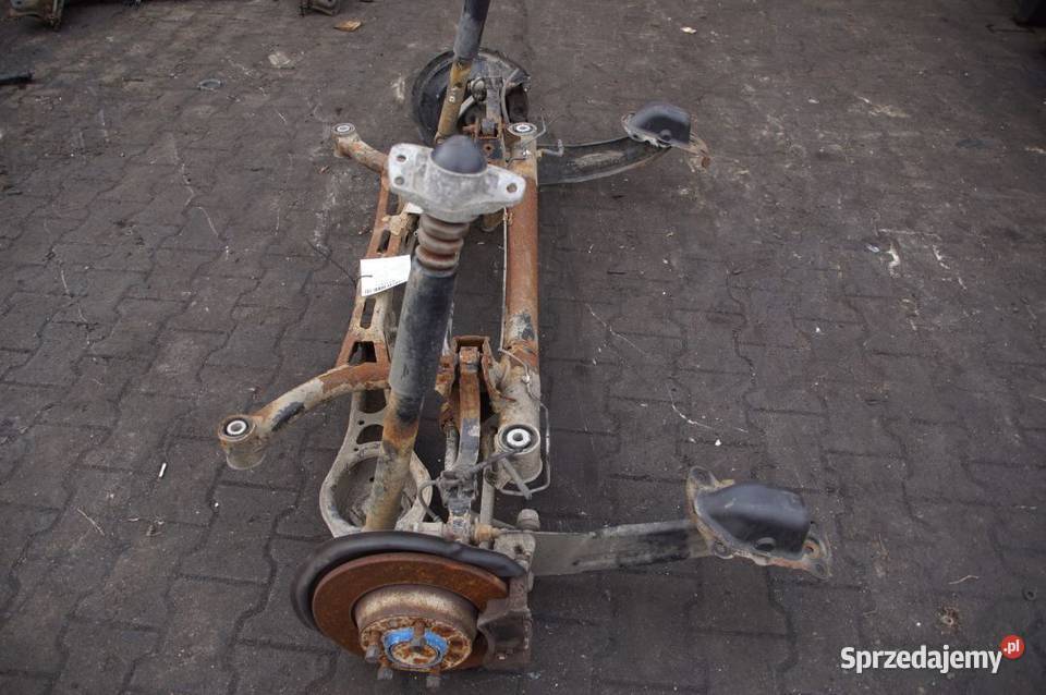 BELKA SANKI TYŁ VOLKSWAGEN PASSAT B6 Lipno