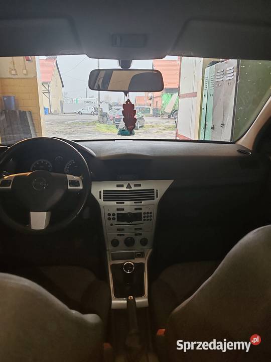 Opel Astra H 14 Benzyna wielofunkcyjna kierownica Braniewo