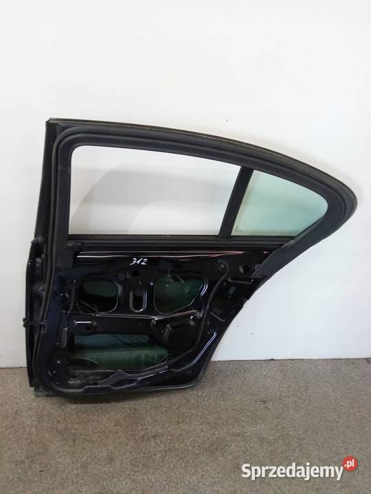 DRZWI PRAWE TYŁ SEDAN CZARNE Bmw Seria 5 VI 2010