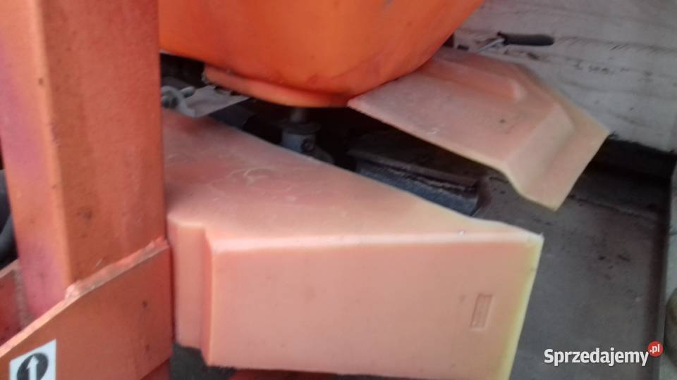 Rozsiewacz Dexwal Dwuturbinowy 600 L Rozsiewacze nawozów Opoczno