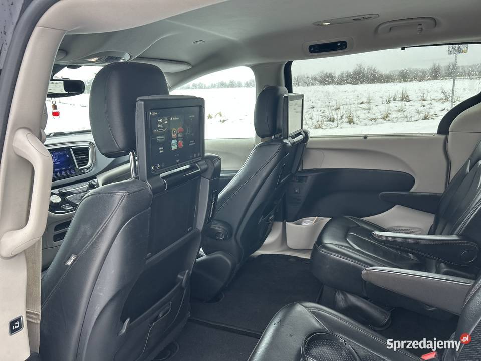 Chrysler Pacifica Turing L plus 36 v6 z 2017r sprzedam