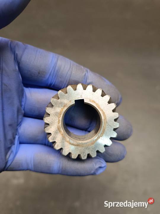 Tryb zębatka pośrednia wał sprzęgło silnik Gołaczewy sprzedam