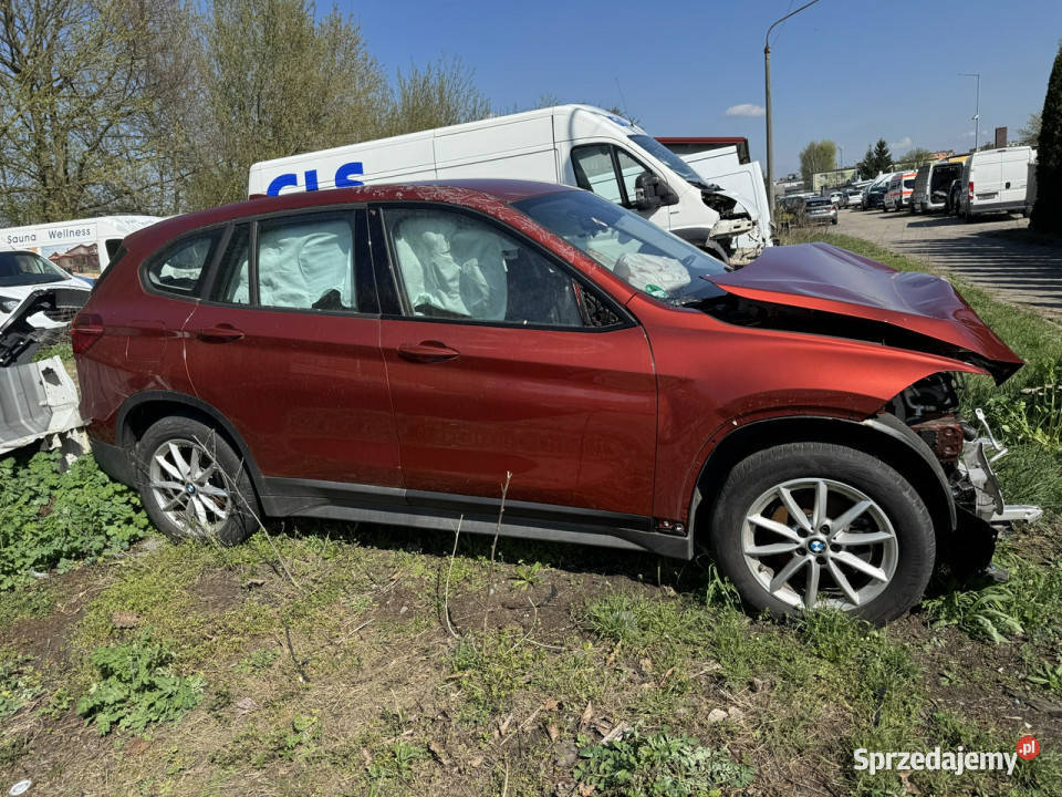 BMW X1 15i 136 118i Advantage sDrive18i PALI