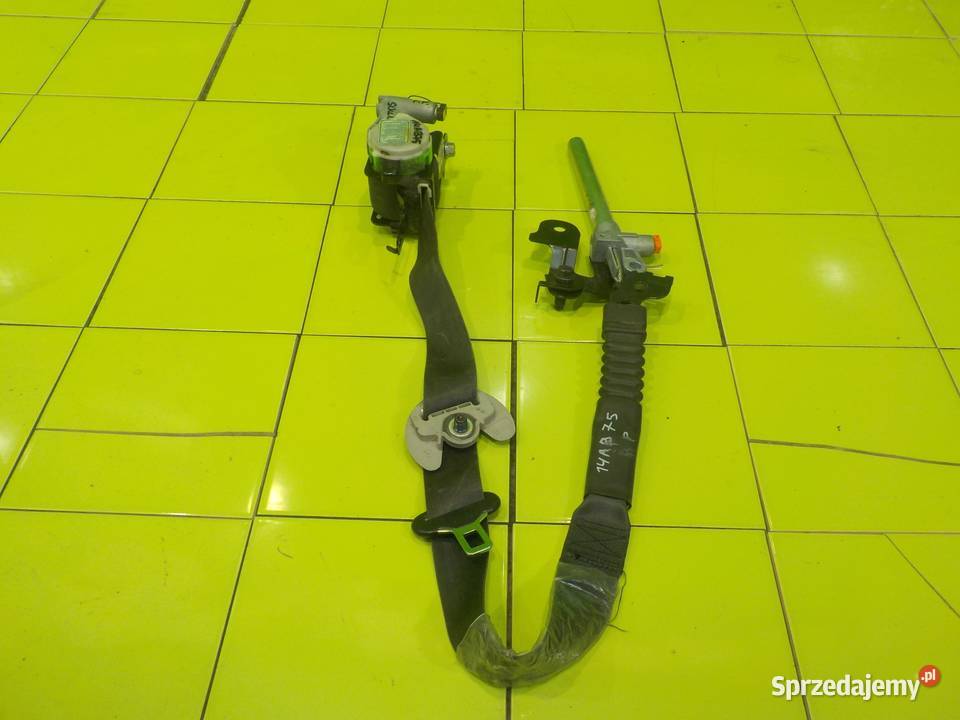 KIA SOUL 10r pas bezpieczenstwa prawy przod z Suków