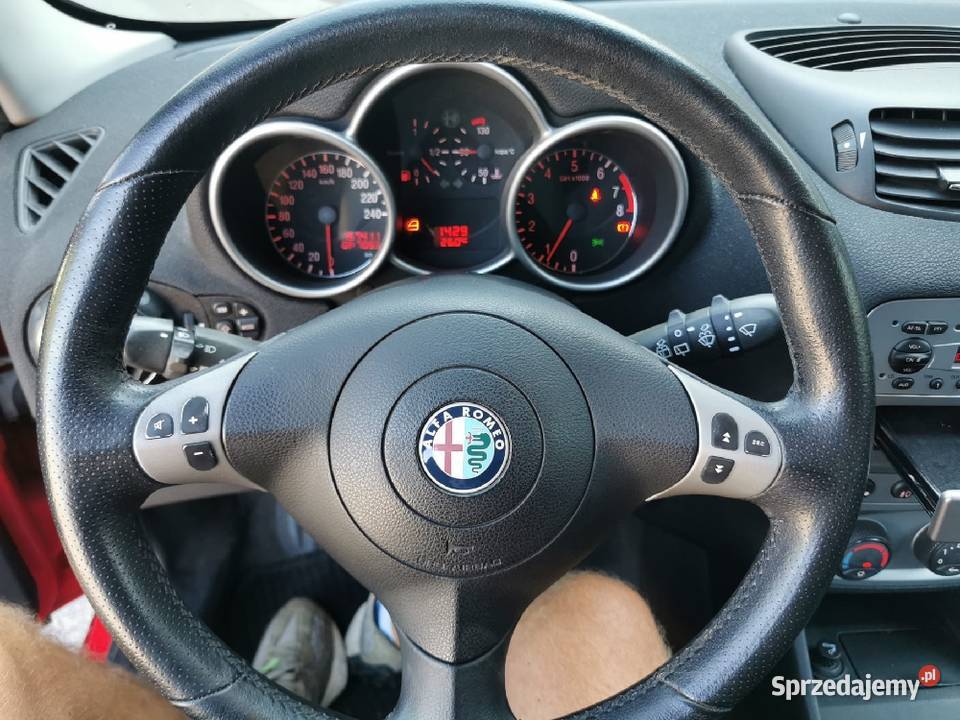 Alfa Romeo 147 16 Ben niski przebieg opłatach Braszowice