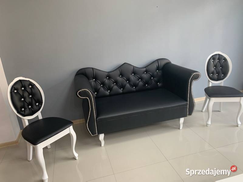 Stolik kosmetyczny z lustrem fazowanym nowy Wyposażenie salonów sprzedam