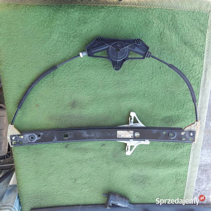 Podnośnik szyby Skoda 5E0839461 OCTAVIA III Dębno