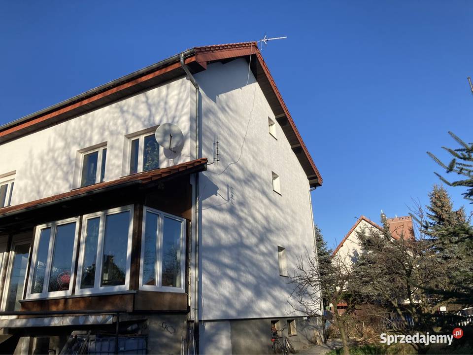 Blizniak Dom centrum Jawor Legnica z ogrodem Liczba pokoi 5 sprzedam
