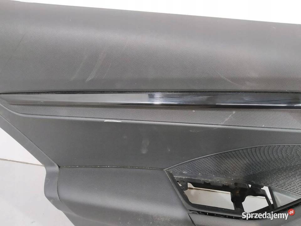 TAPICERKA BOCZEK LEWY TYŁ HB Skoda Octavia IV sprzedam
