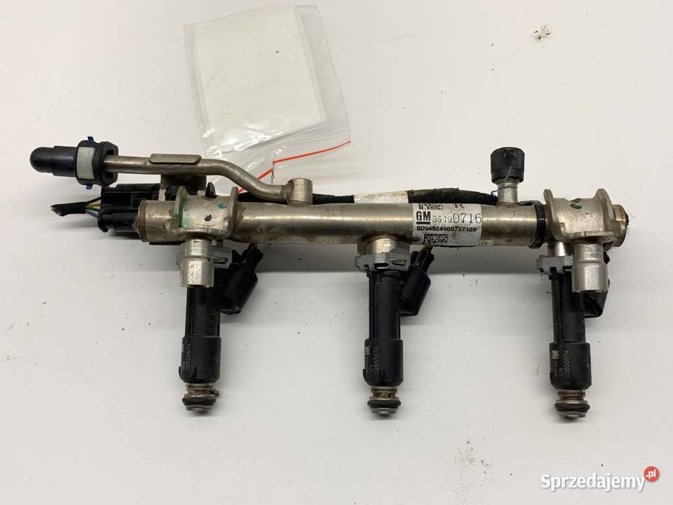 LISTWA WTRYSKOWA OPEL KARL 55490716 10 75 sprzedam