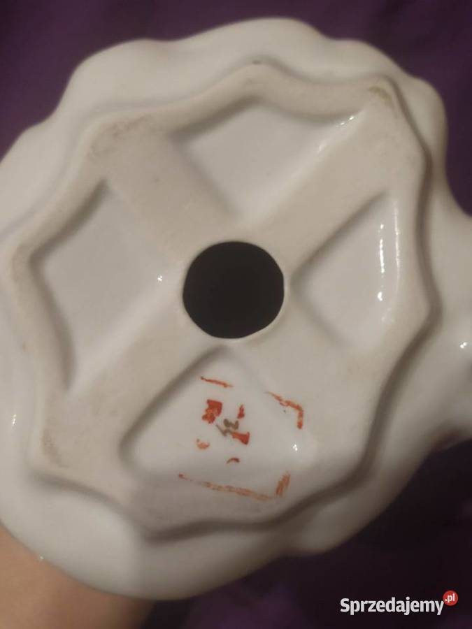 Porcelanowa figurka tancerka z kwiatami PRL Dębno