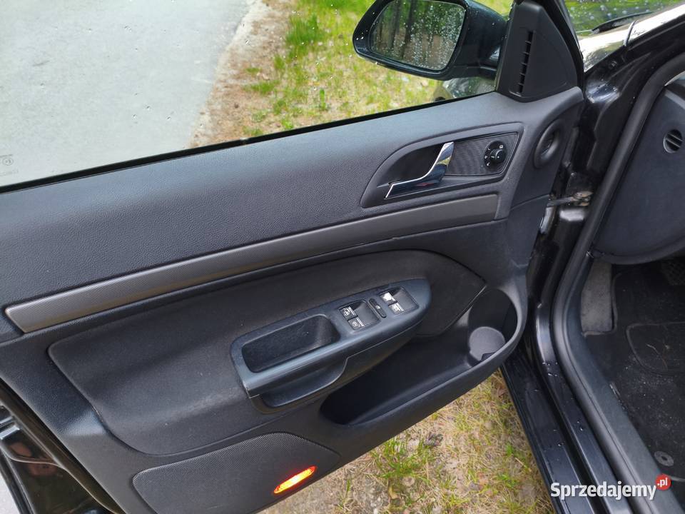 Skoda Octavia 2 kombi 16 102 gaz czujnik zmierzchu Józefów