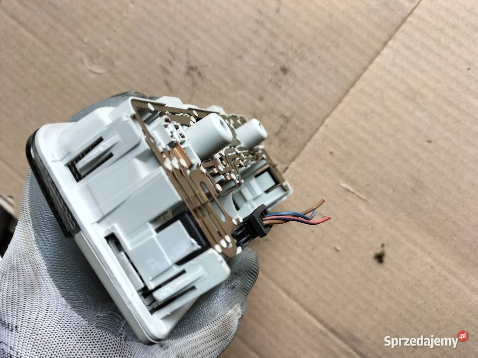 SEAT TOLEDO 2 MK2 LAMPKA PODSUFITKI Oświetlenie kabiny Kamień-Kolonia sprzedam