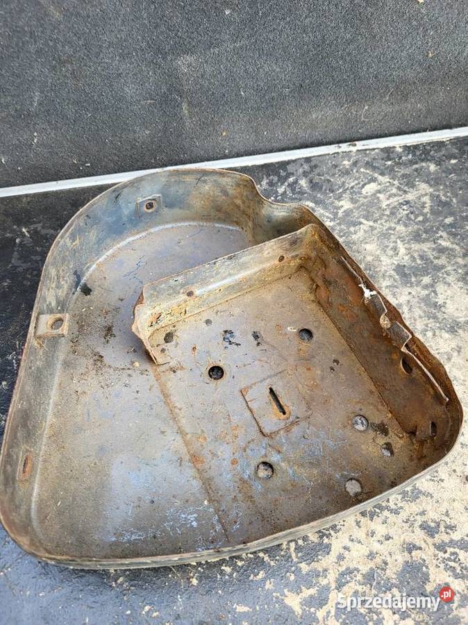 PUSZKA NARZĘDZIOWA SKRZYNKA DKW RT 200 DKW RT śląskie