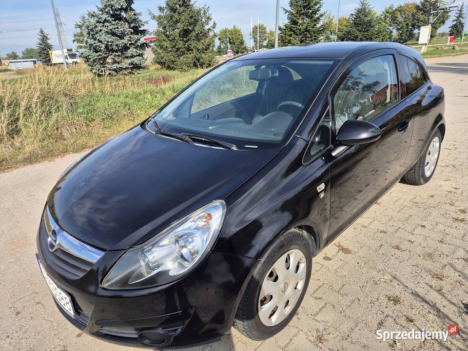 Opel Corsa D 2011 Wersja Limited Edition 111 Legnica