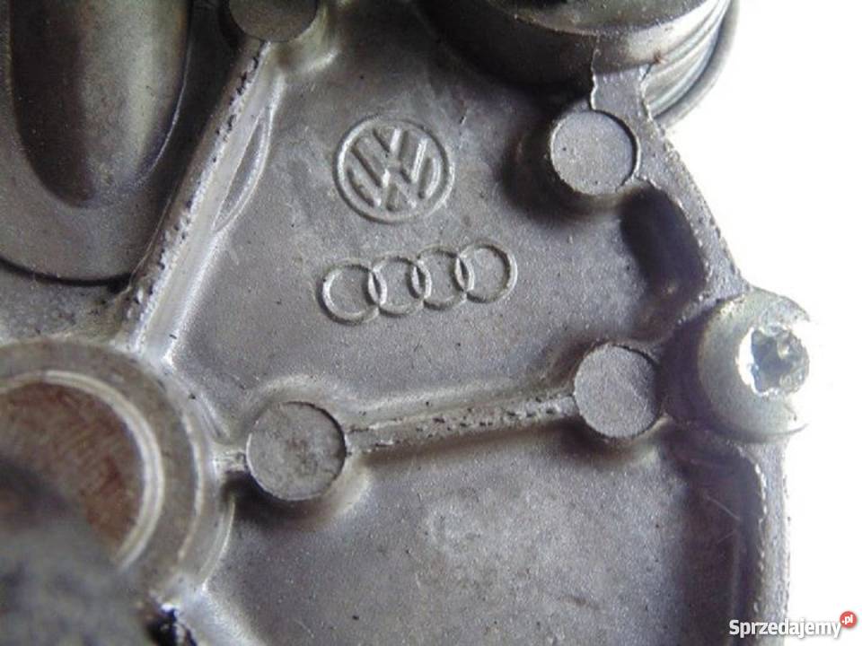 Audi A6 C4 100 25 TDI pompa vacuum vacum Łuków