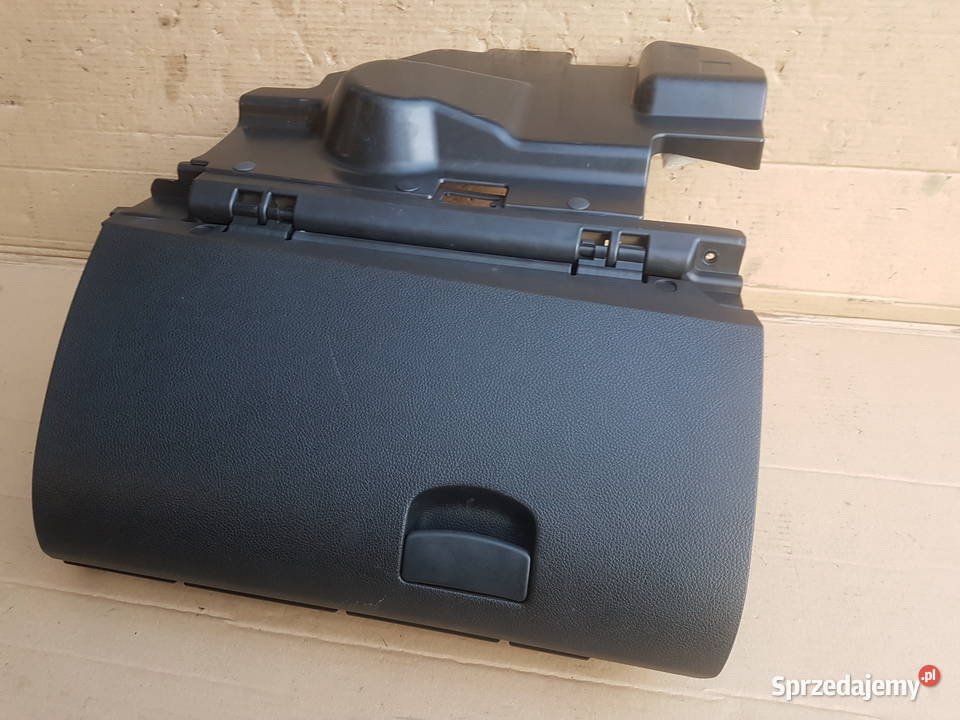 Subaru Outback IV BR schowek skrytka prawy dolnośląskie