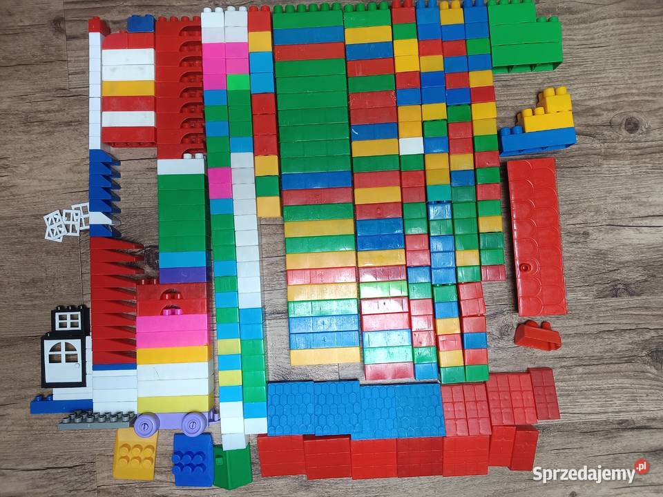 Klocki plastikowe zestaw 300 sztuk różnych Zbylitowska Góra