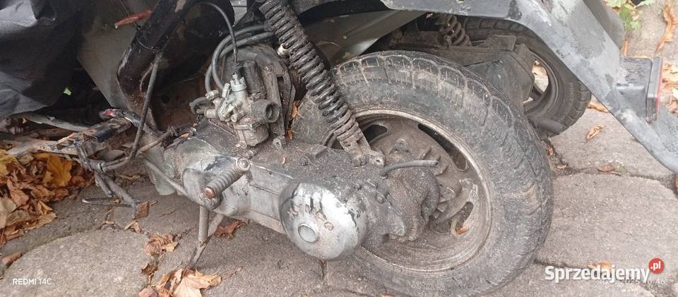 Skuter 2t całość na części silnik łódzkie sprzedam