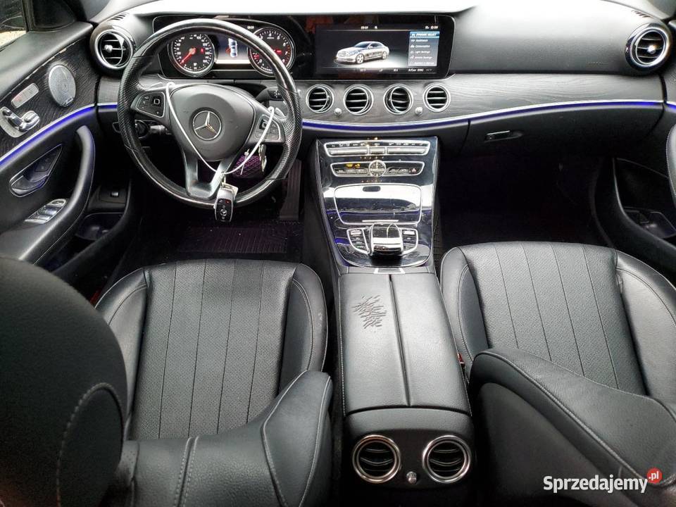 2017 MERCEDESBENZ E 300 4MATIC 2000cm3 łódzkie Bełchatów sprzedam