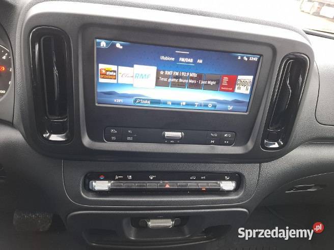 MERCEDESBENZ VITO 2024 195000 ccm 136
