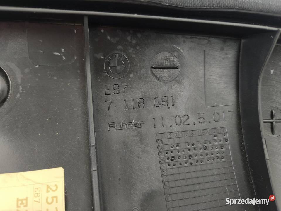 BOCZEK KANAPY LEWY TYŁ BMW 1 E87 E81 LIFT