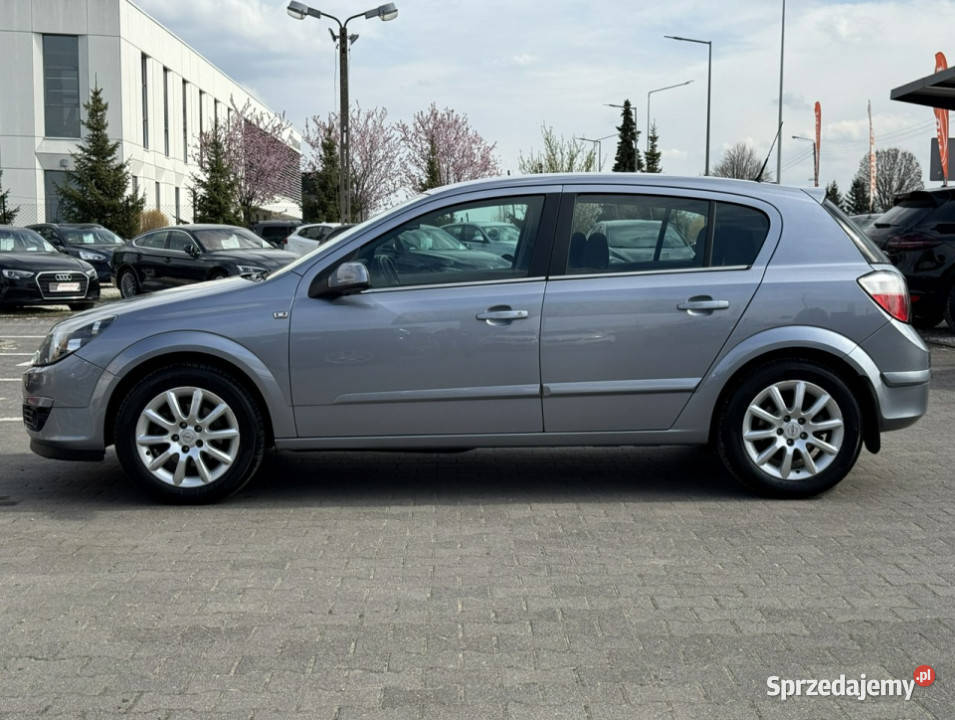 Opel Astra FILMAutomatBenzynaBiXenonNowy Rozrząd benzyna Suchy Las