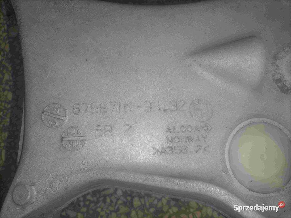 Wahacz dwuramienny prawy tylny BMW E60 E61 stan Poręba