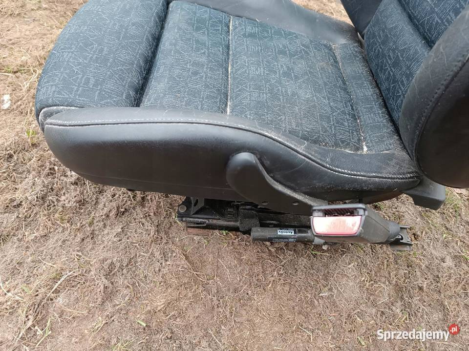 FOTEL PRAWY PASAŻERA BMW 3 E36 CABRIO Nowy Tomyśl sprzedam