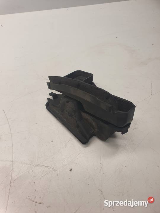 ŚLIZG ZDERZAKA PRAW TYŁ AUDI A6 C6 4F9807892 Przystajń
