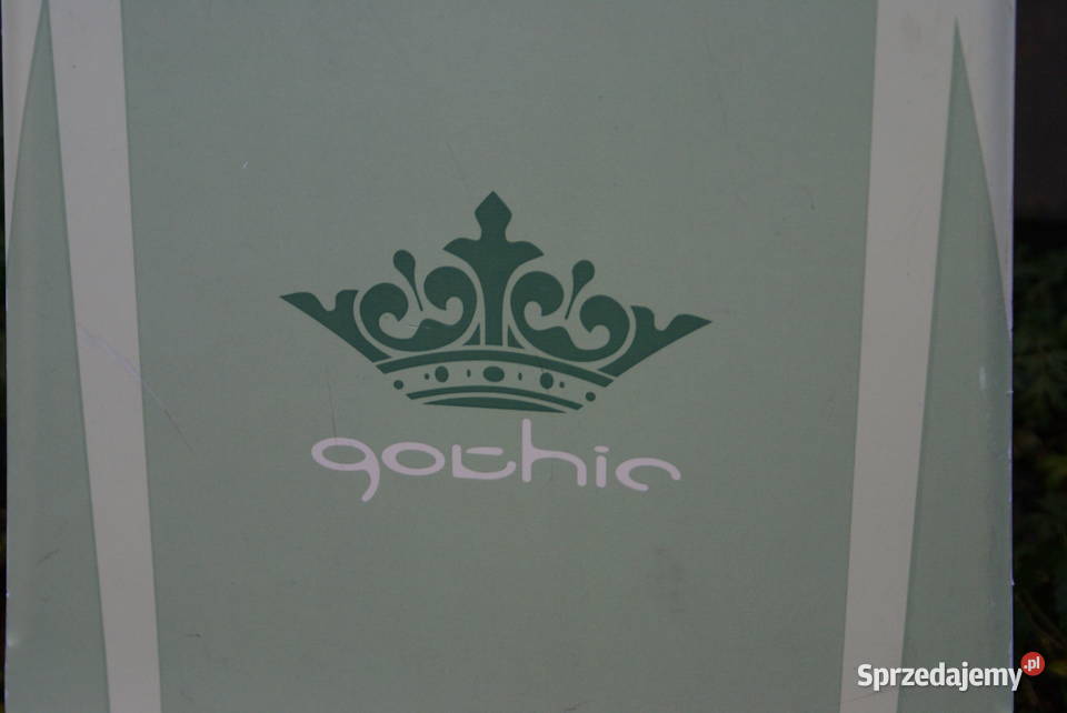 Sprzedam deskę snowboardową GOTHIC dł. 150 cm.