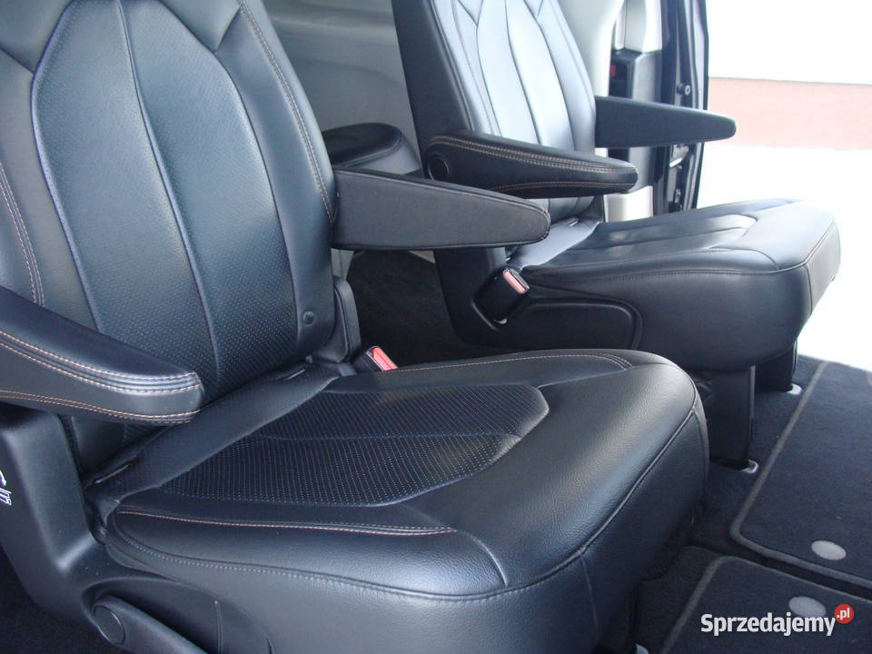 Chrysler Pacifica 36 2018 ładny stan MAŁY sprzedam