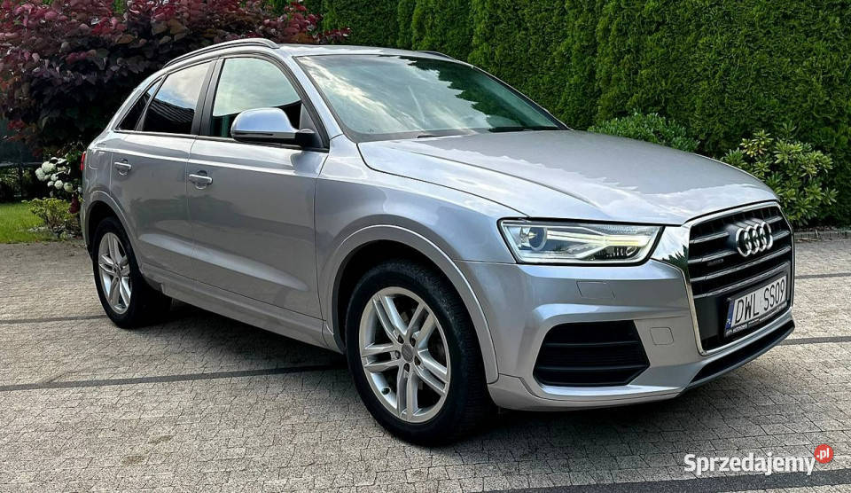 Audi Q3 Audi Q3 20TFSI 211 Quattro S Tronik srebrny Wrocław