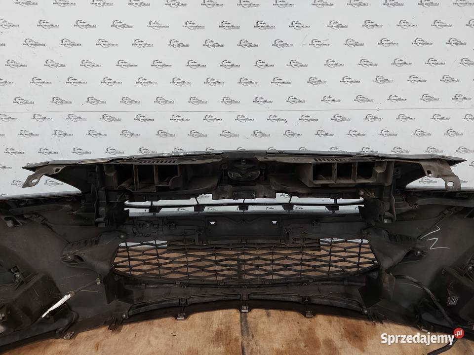 MAZDA 3 10r zderzak przód Kielce